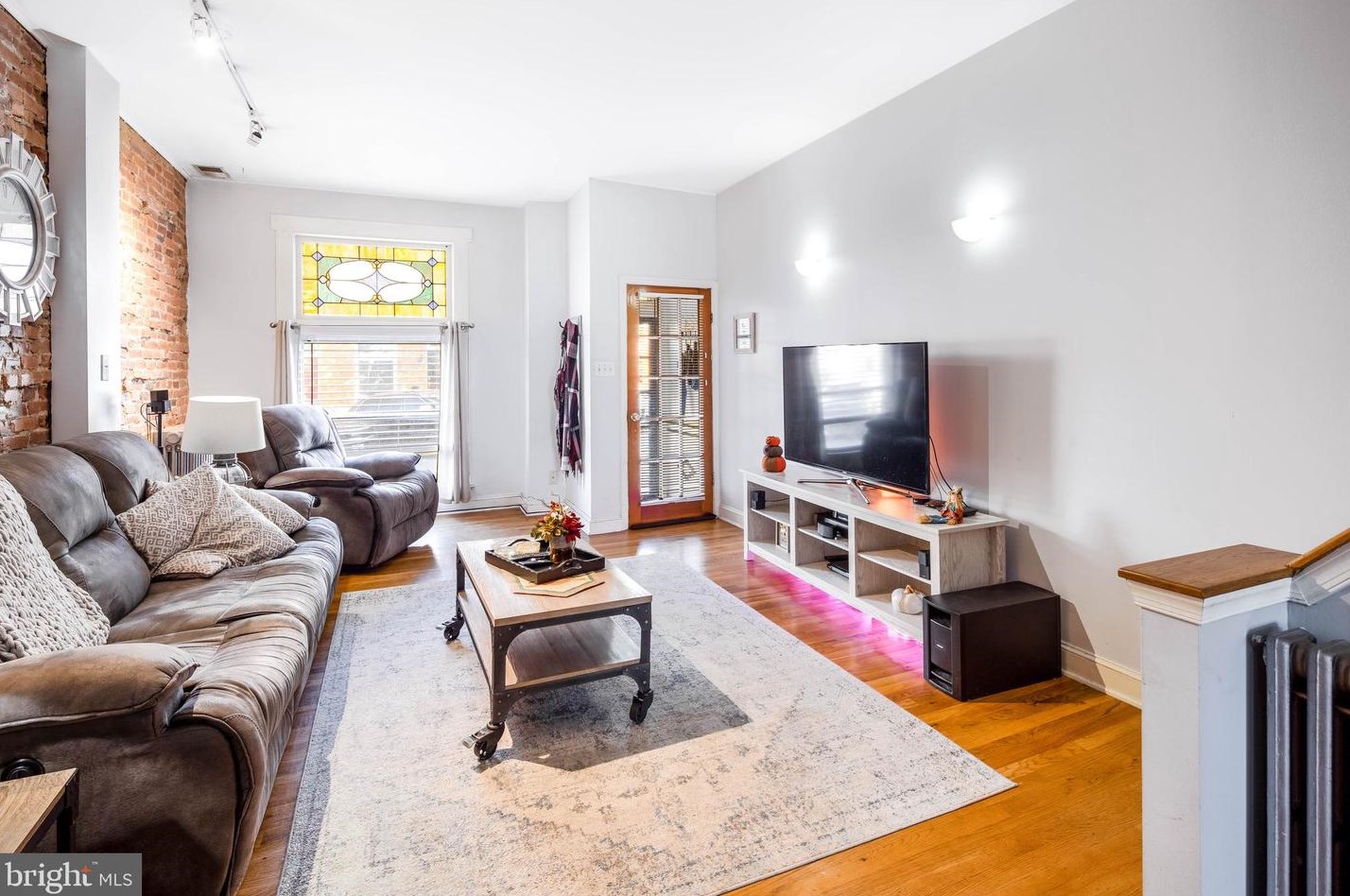 610 Potomac St, Baltimore MD 21213-3931 exterior