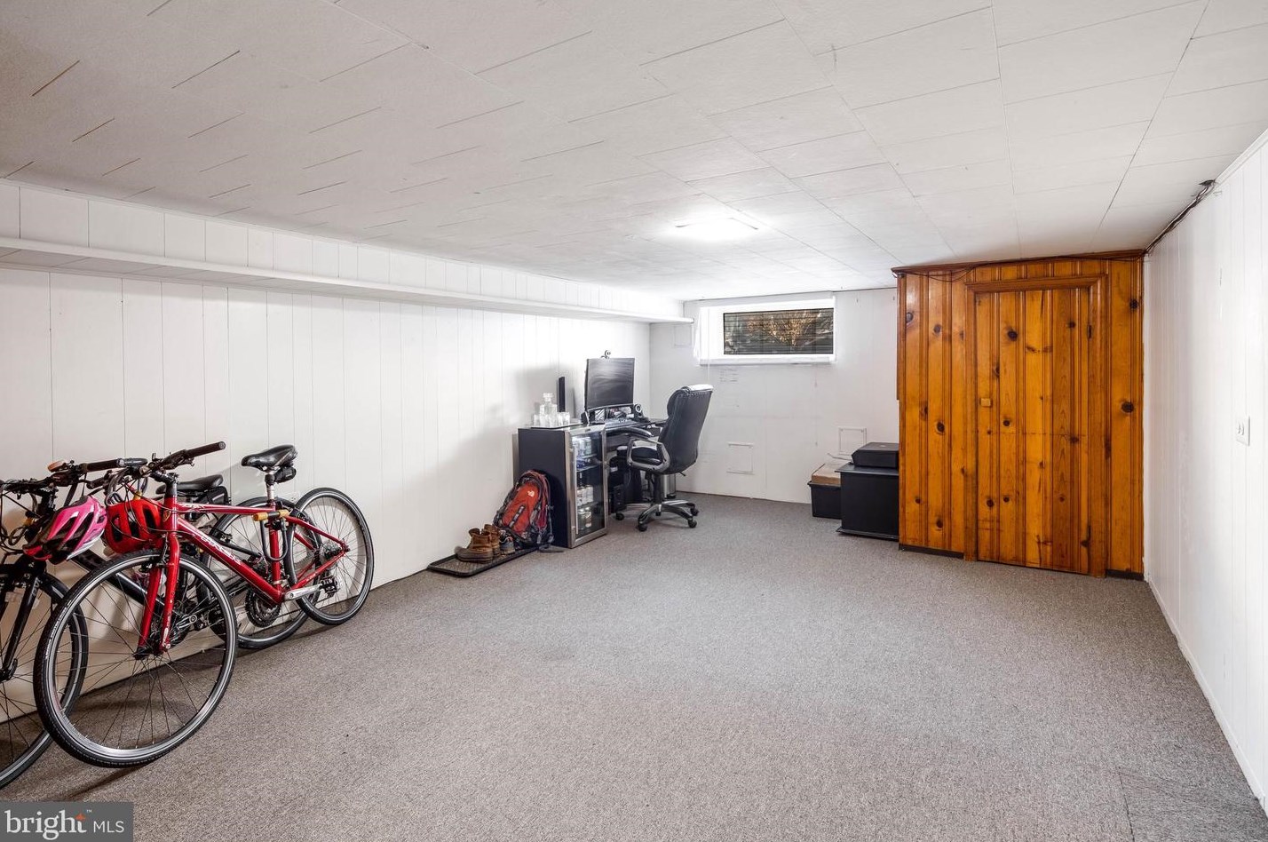 610 Potomac St, Baltimore MD 21213-3931 exterior