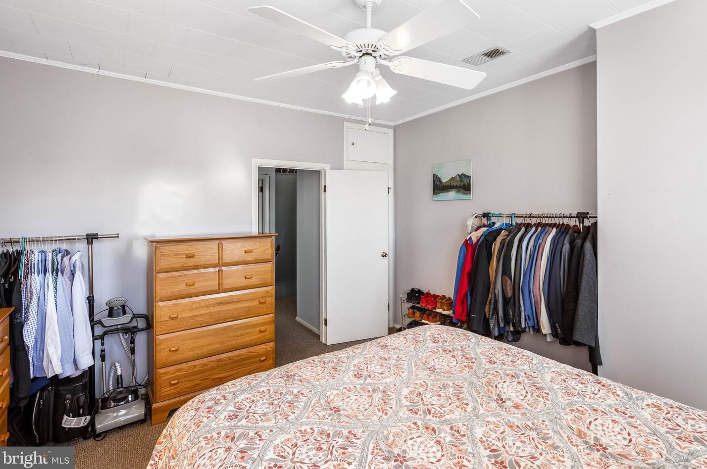 610 Potomac St, Baltimore MD 21213-3931 exterior