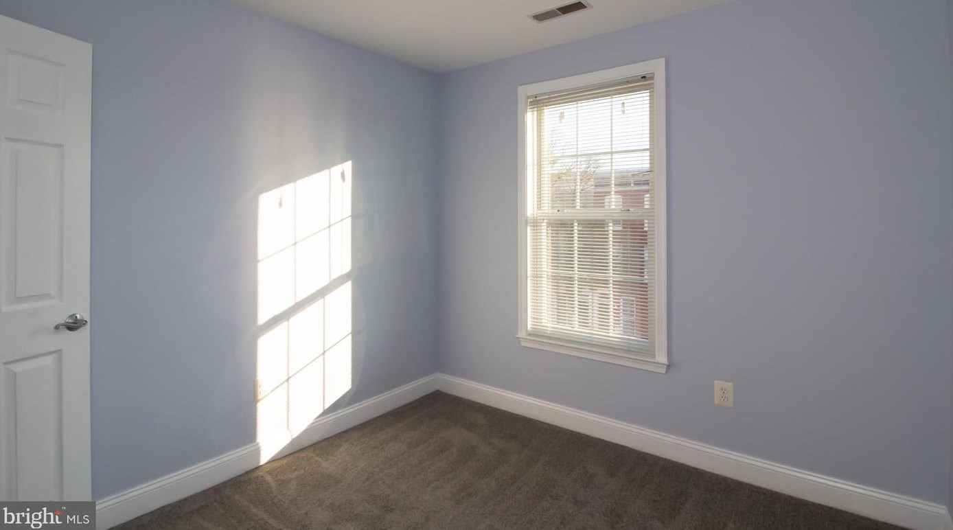 320 Scott St, Baltimore MD  21230-2105 exterior