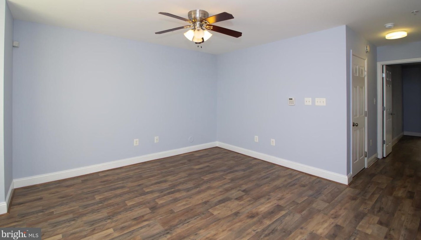 320 Scott St, Baltimore MD  21230-2105 exterior