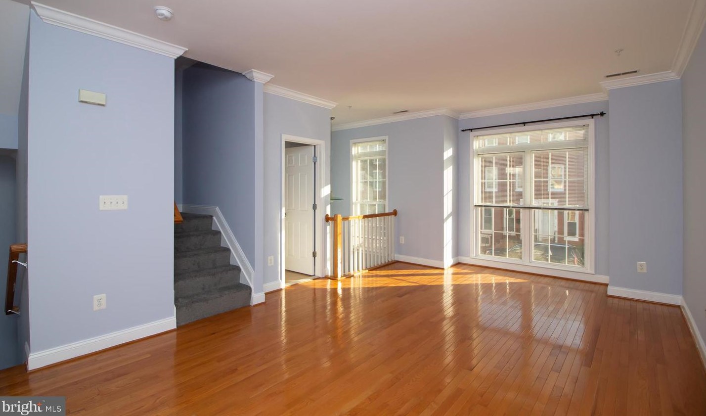 320 Scott St, Baltimore MD  21230-2105 exterior