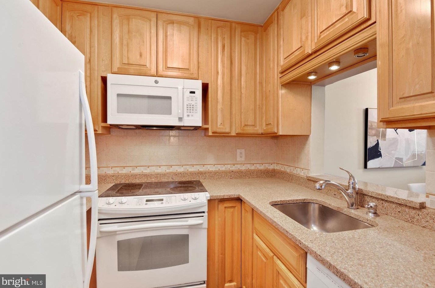 410 Hanover St, Baltimore, MD 21201-2408