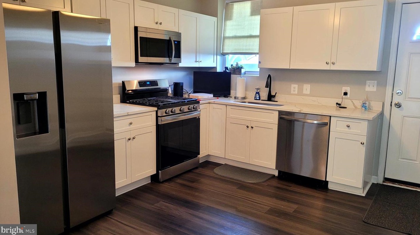 454 23rd St, Baltimore MD  21211-3205 exterior