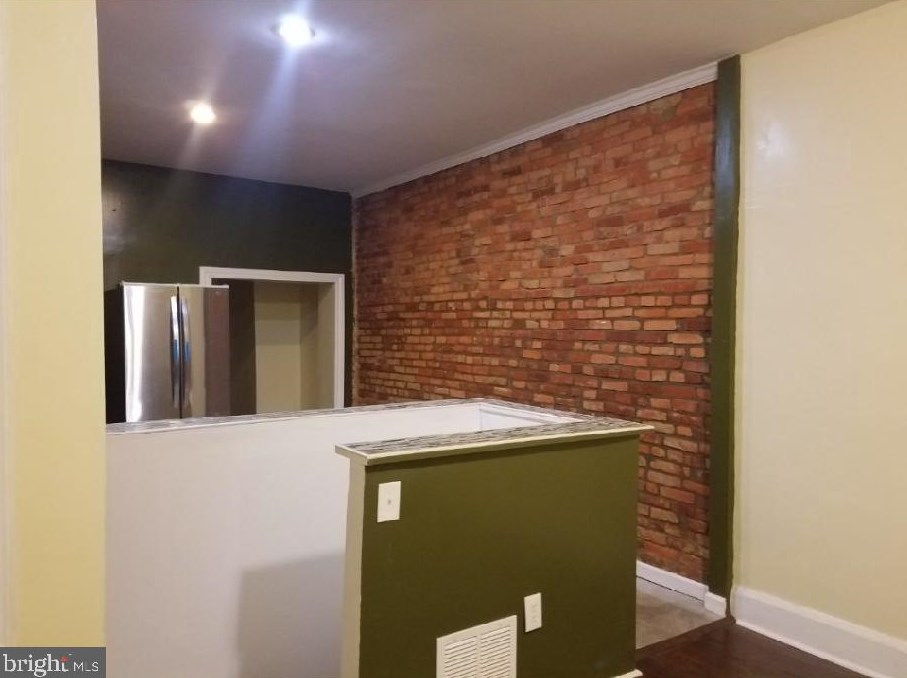 2905 Belmont Ave, Baltimore MD  21216-3916 exterior