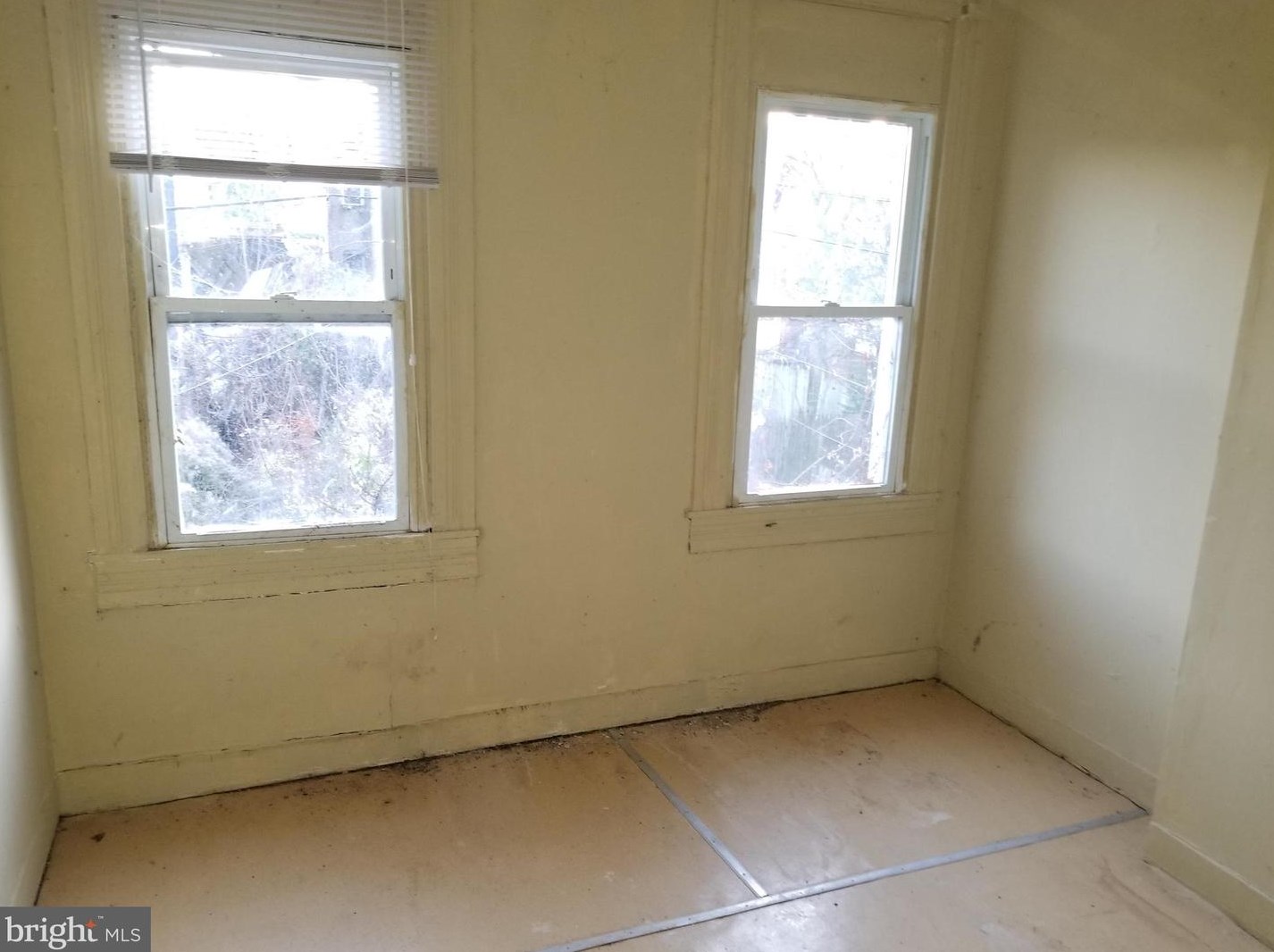 813 Appleton St, Baltimore MD  21217-1026 exterior