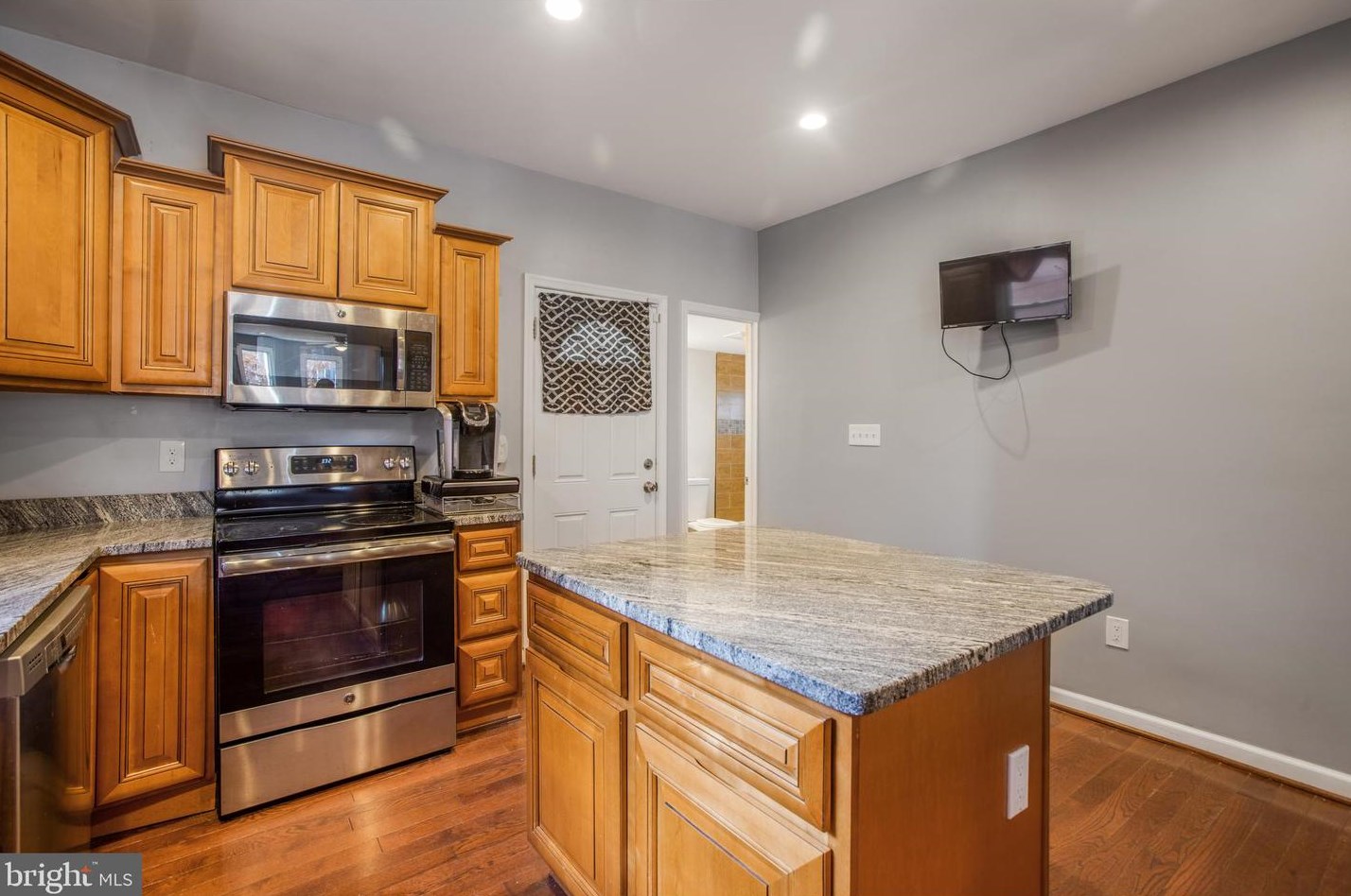 3930 Frisby St, Baltimore MD  21218-1905 exterior