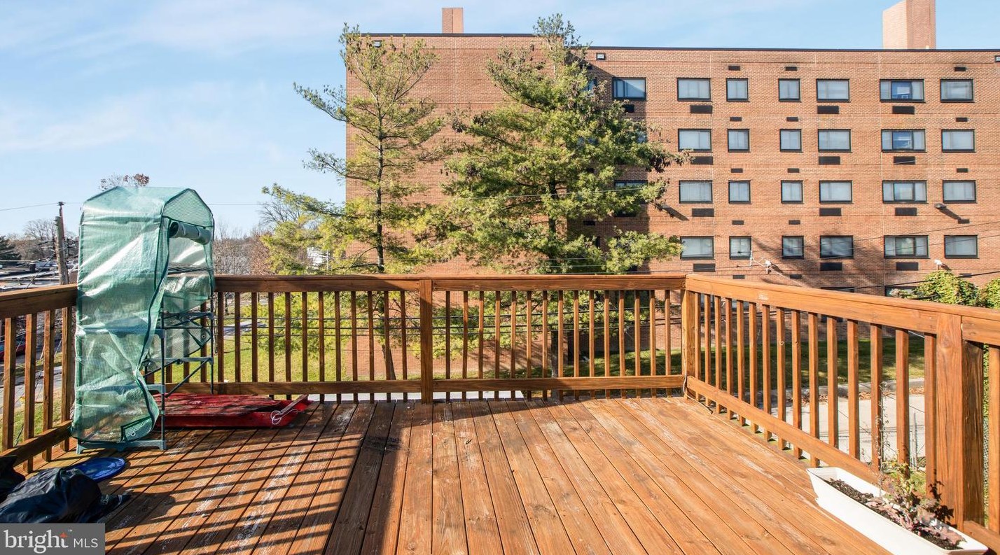 3930 Frisby St, Baltimore MD  21218-1905 exterior