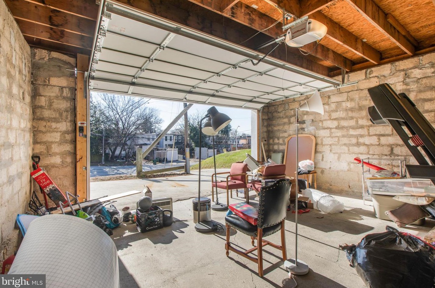 3930 Frisby St, Baltimore MD  21218-1905 exterior