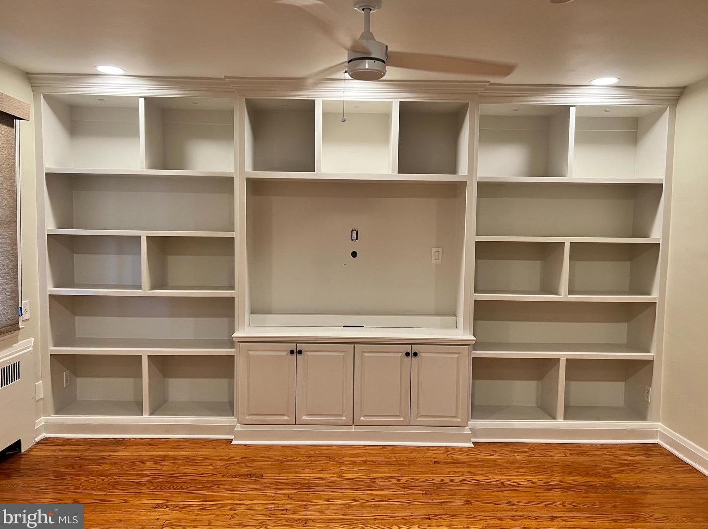 1507 Lochwood Rd, Baltimore MD  21218-1603 exterior