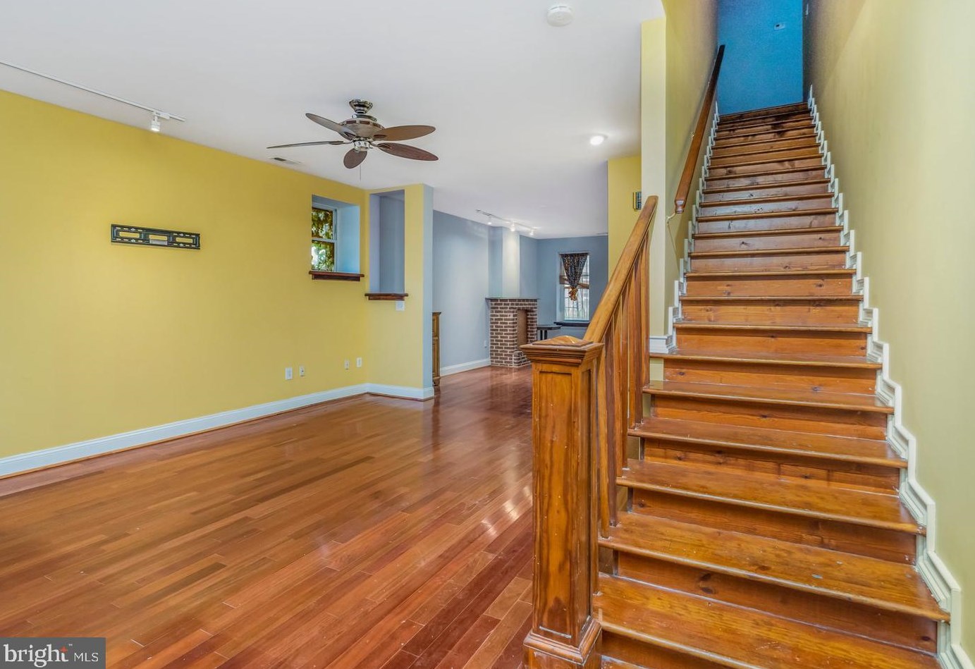 701 Newington Ave, Baltimore, MD 21217-4628