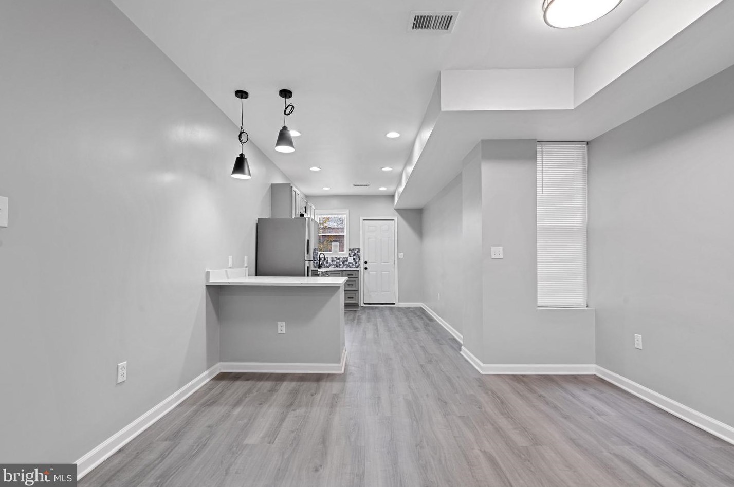 9 Hilton St, Baltimore MD  21229-3723 exterior