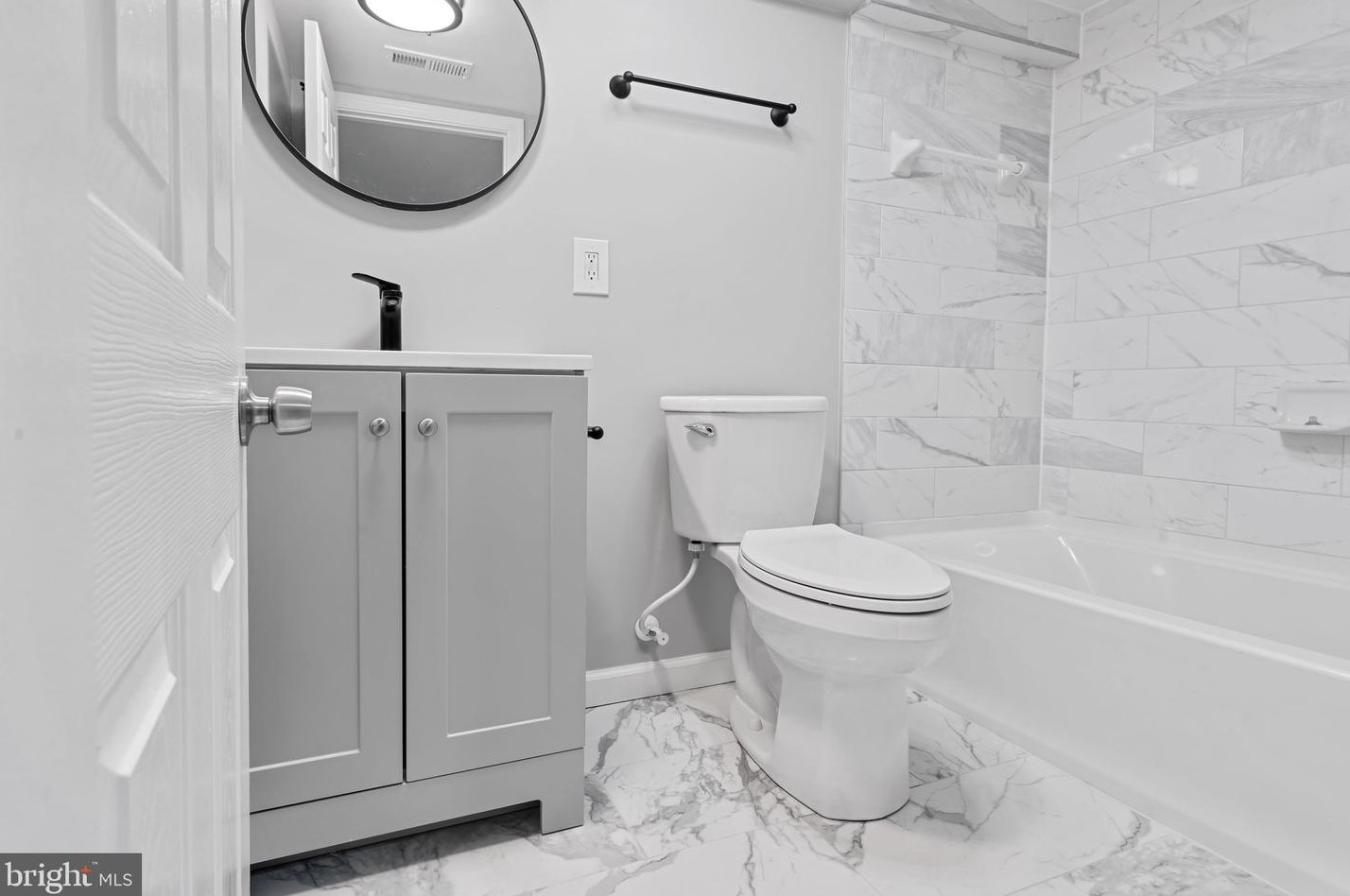 9 Hilton St, Baltimore MD  21229-3723 exterior