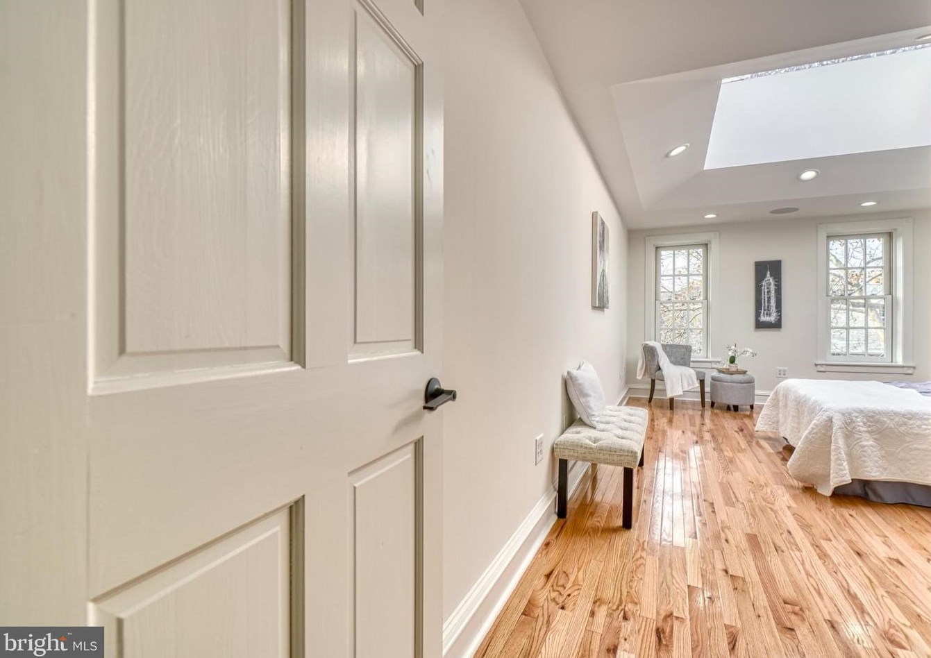 811 Sharp St, Baltimore MD  21230-3613 exterior