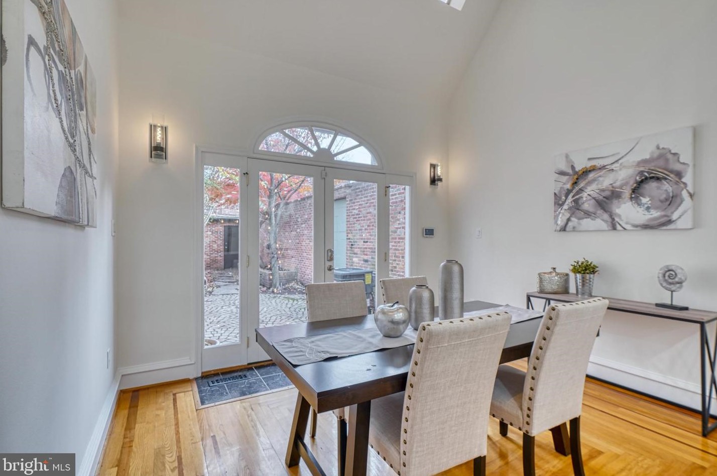 811 Sharp St, Baltimore MD  21230-3613 exterior