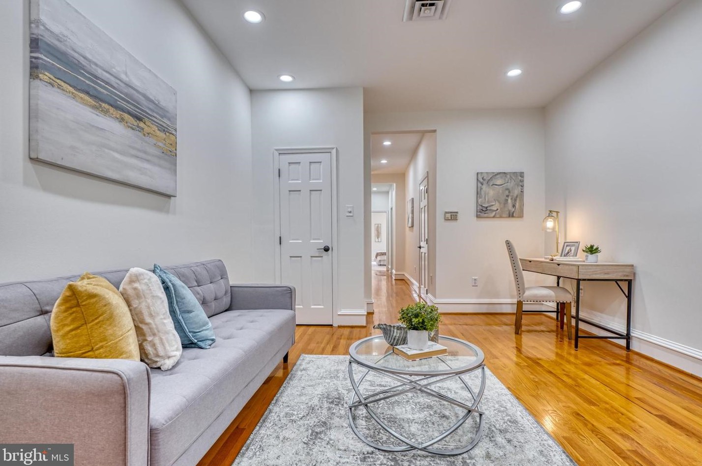 811 Sharp St, Baltimore MD  21230-3613 exterior