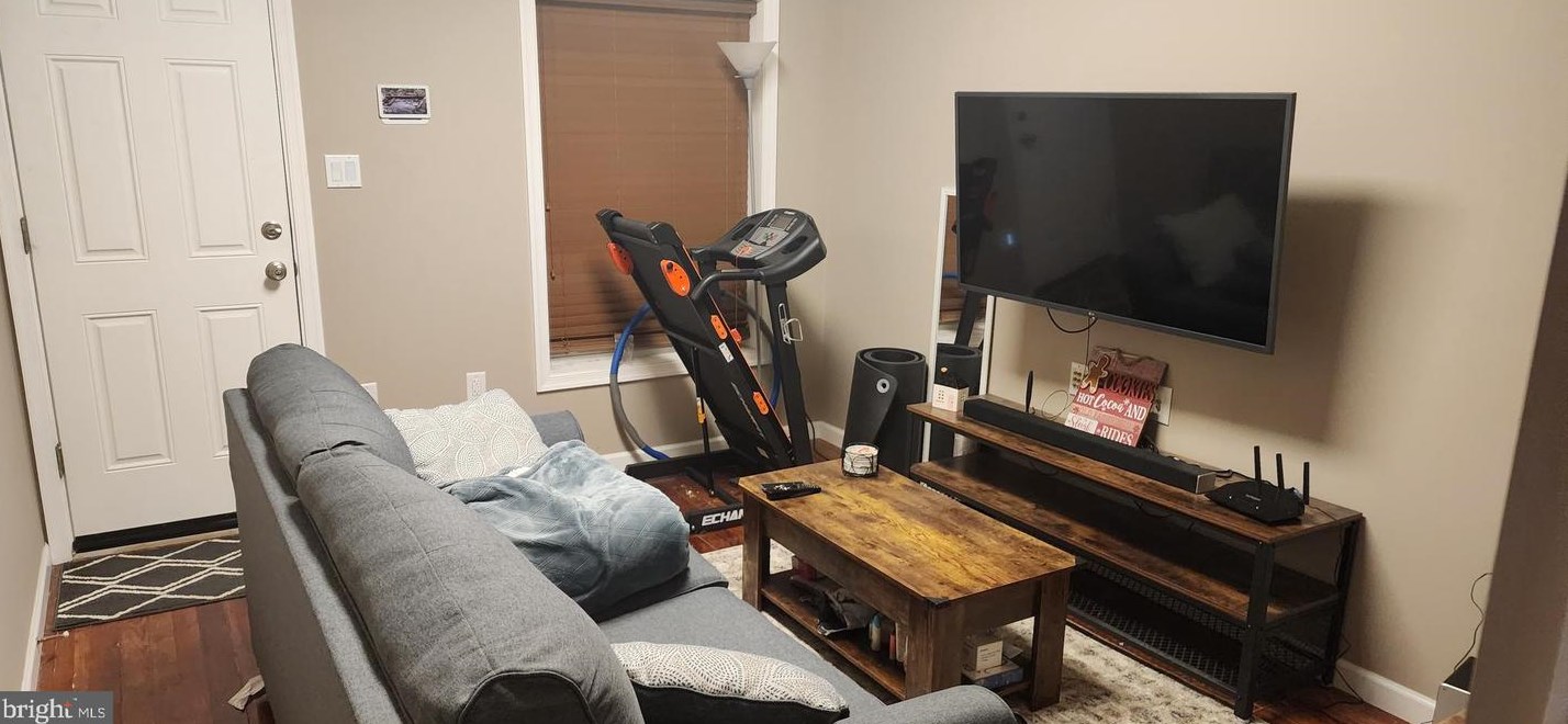 1431 Henry St, Baltimore MD  21230-4638 exterior