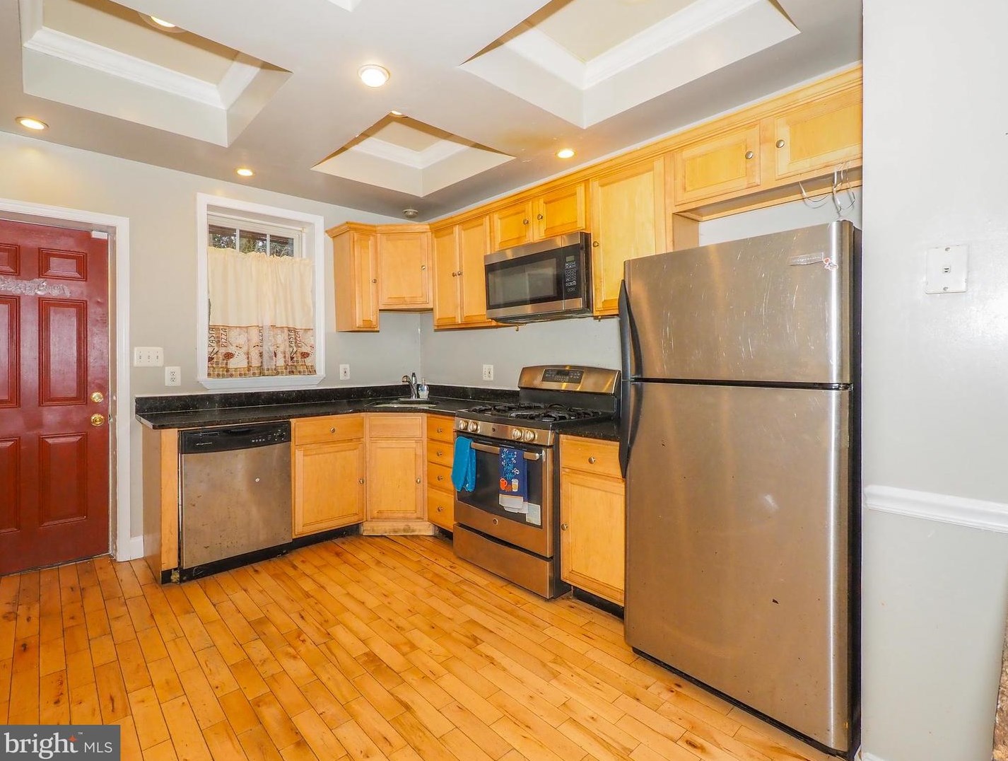 1103 Walnut Ave, Baltimore, MD 21229-1543