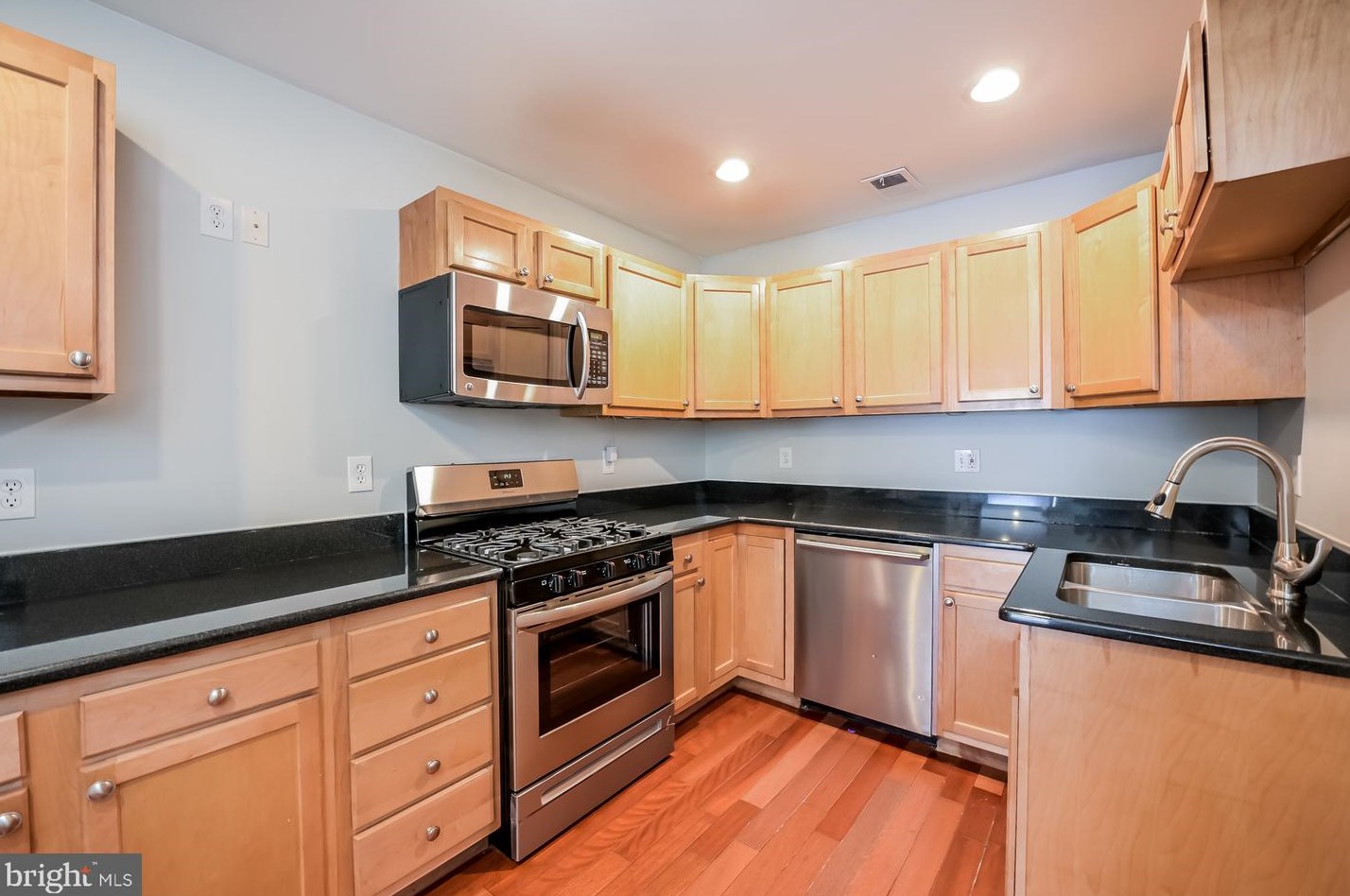 924 Robinson St, Baltimore MD  21224-4929 exterior
