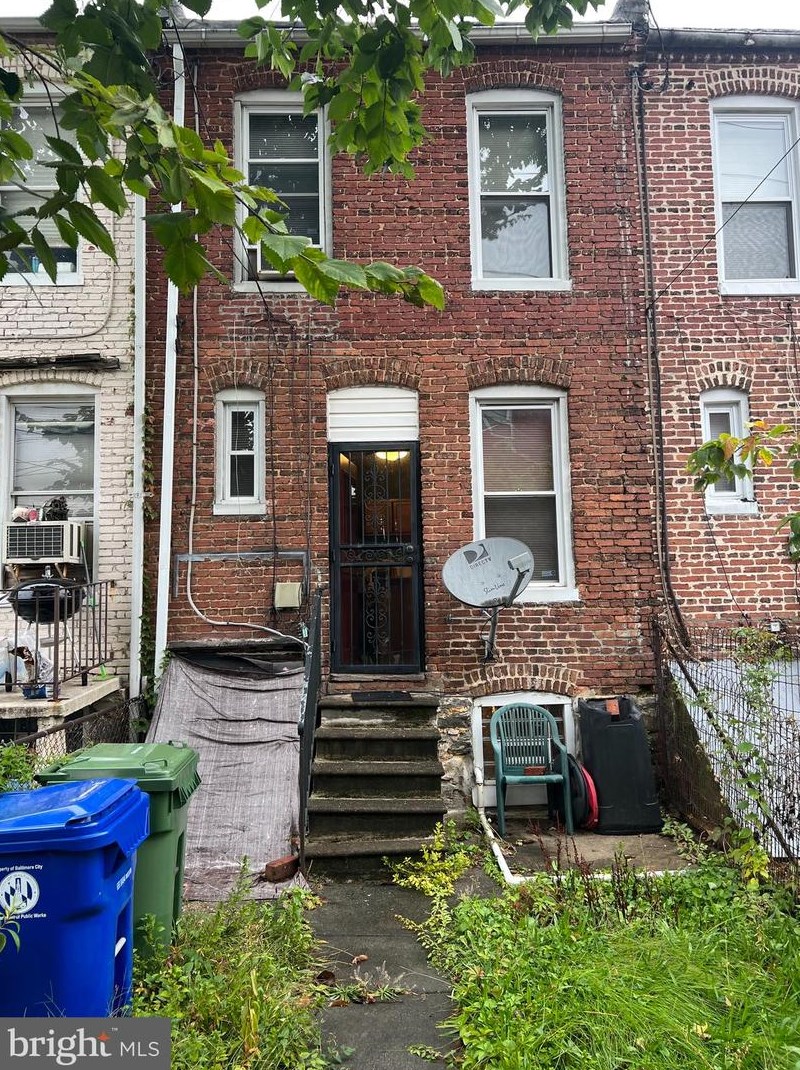 1635 Montpelier St, Baltimore MD  21218-4843 exterior