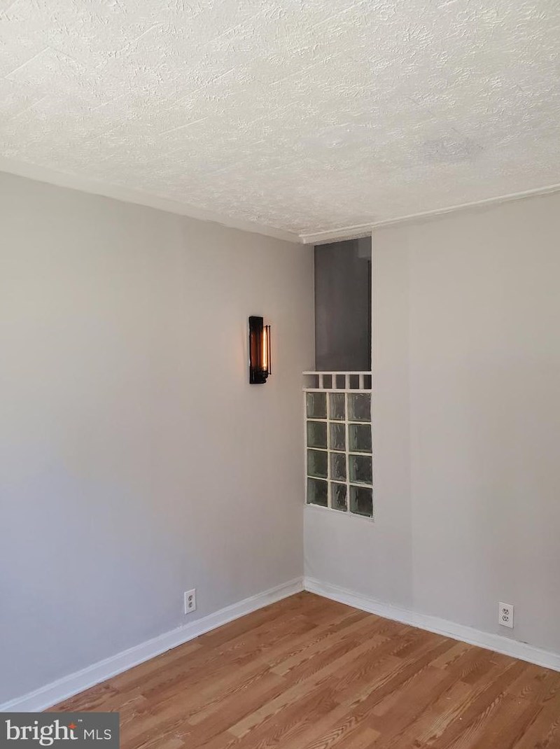 511 Port St, Baltimore MD  21205-2528 exterior