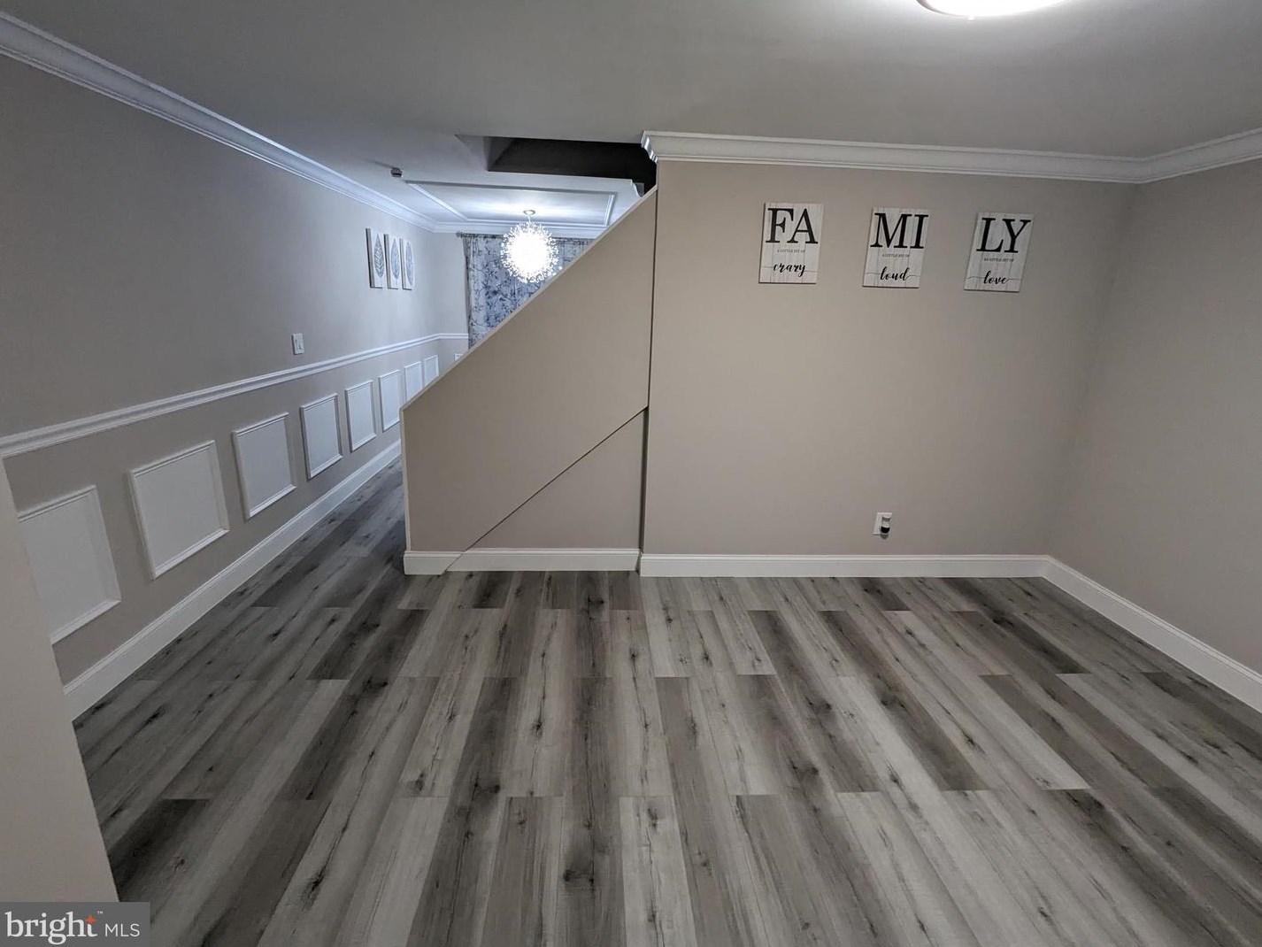4330 Roberton Ave, Baltimore, MD 21206-6867