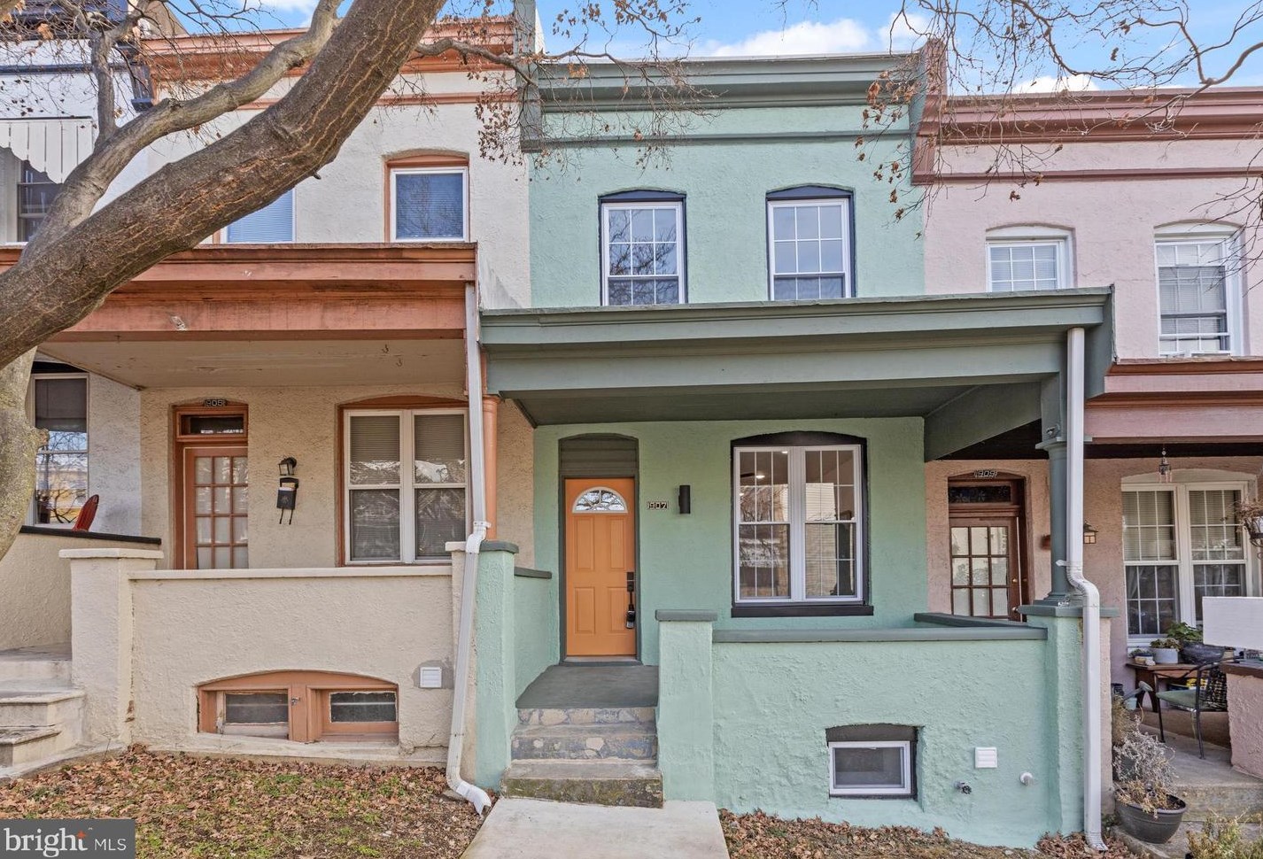 907 33rd St, Baltimore MD  21211-2710 exterior