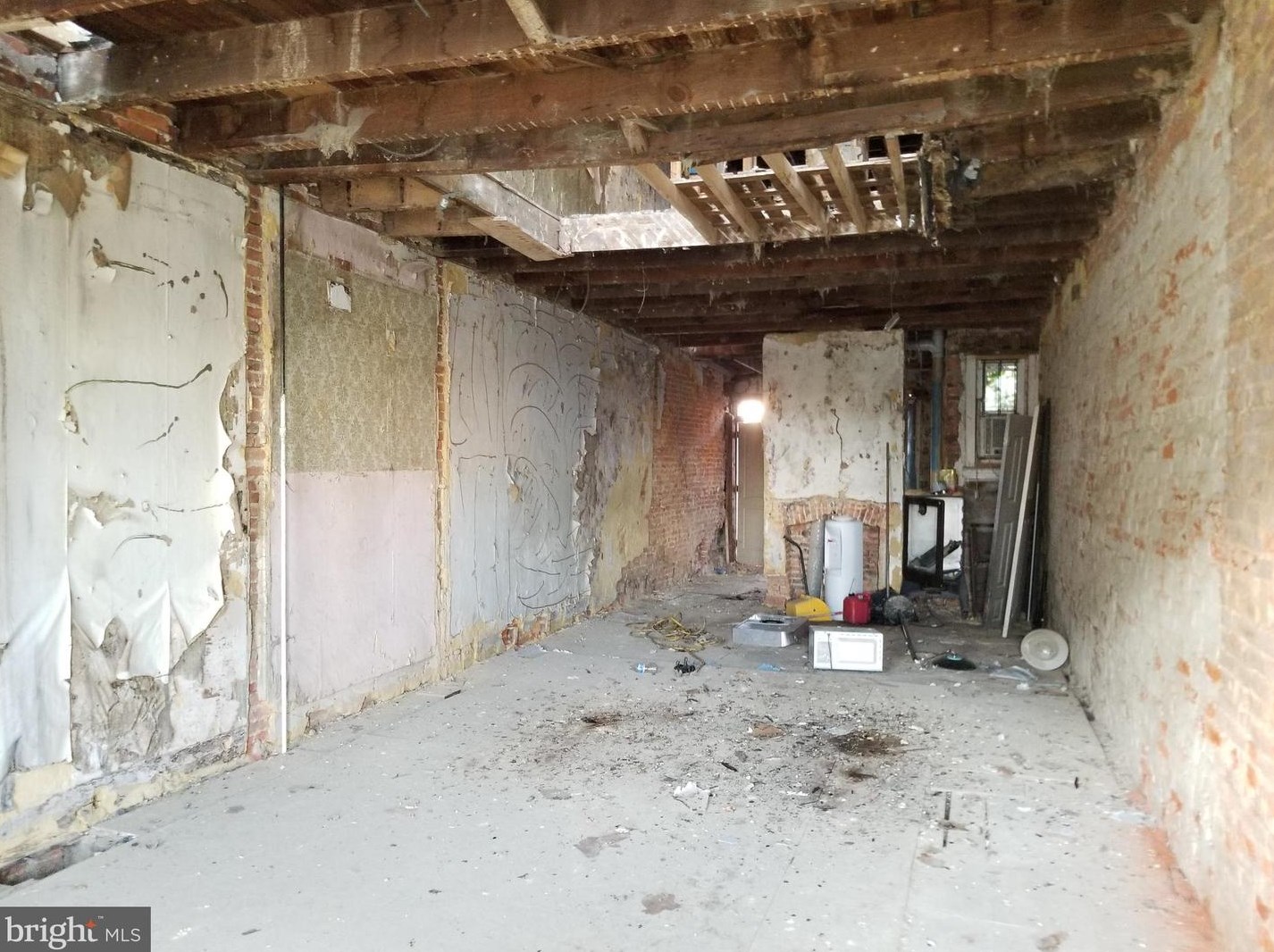 638 Fulton Ave, Baltimore, MD 21217-1402