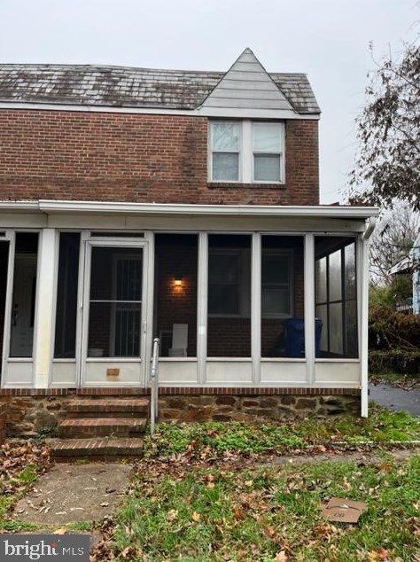 3803 Parkside Dr, Baltimore MD  21206-6325 exterior