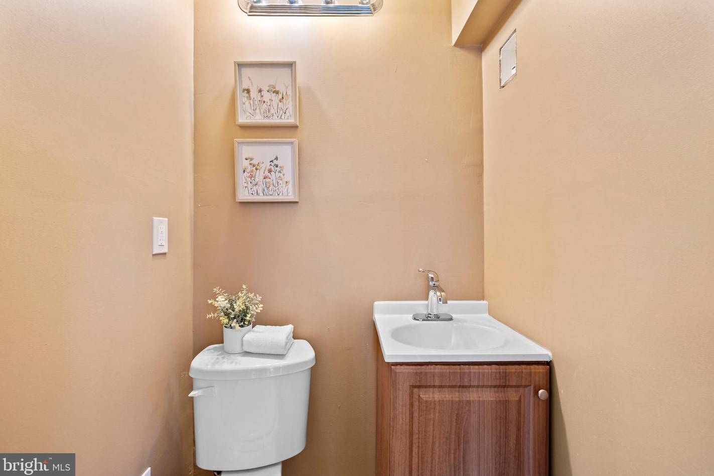 3214 Berkshire Rd, Baltimore MD  21214-3406 exterior