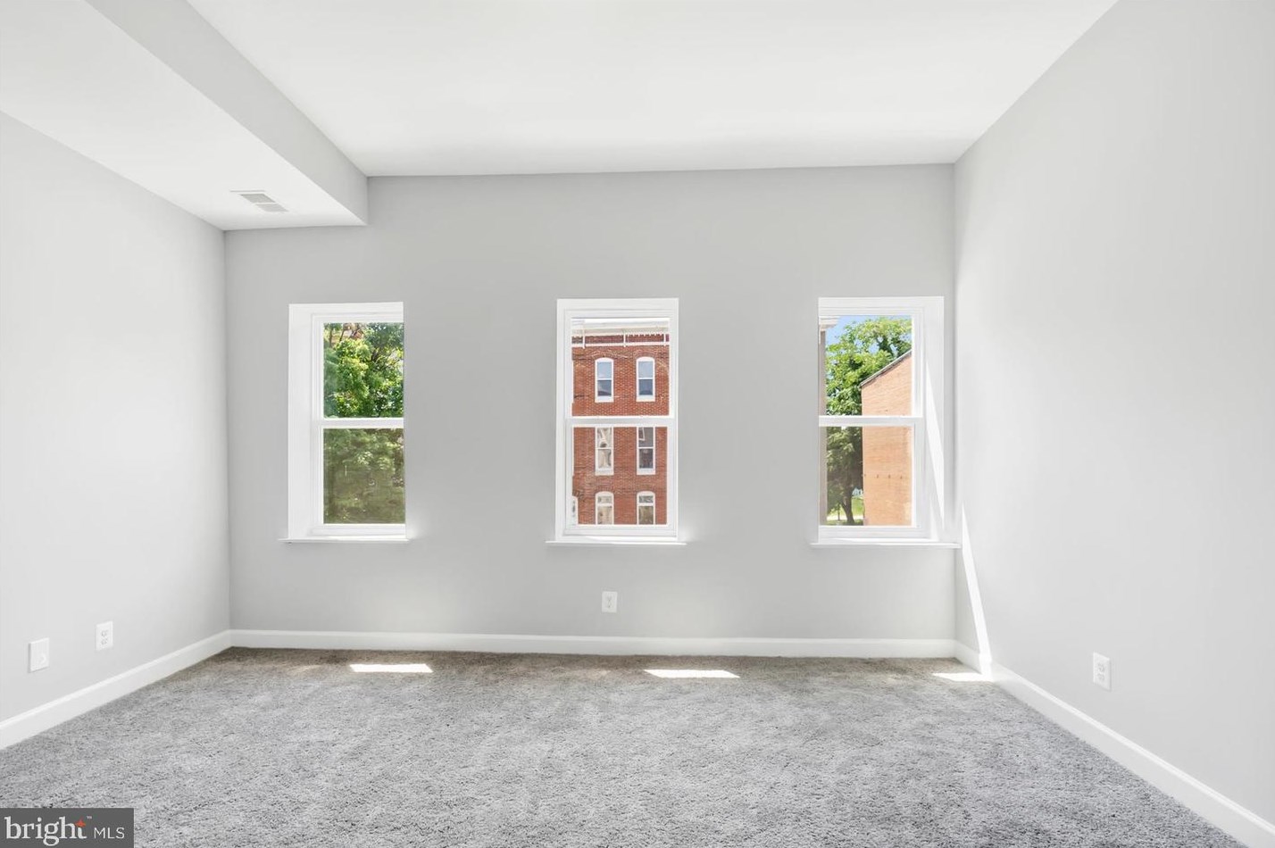 422 Lafayette Ave, Baltimore MD  21228-3226 exterior