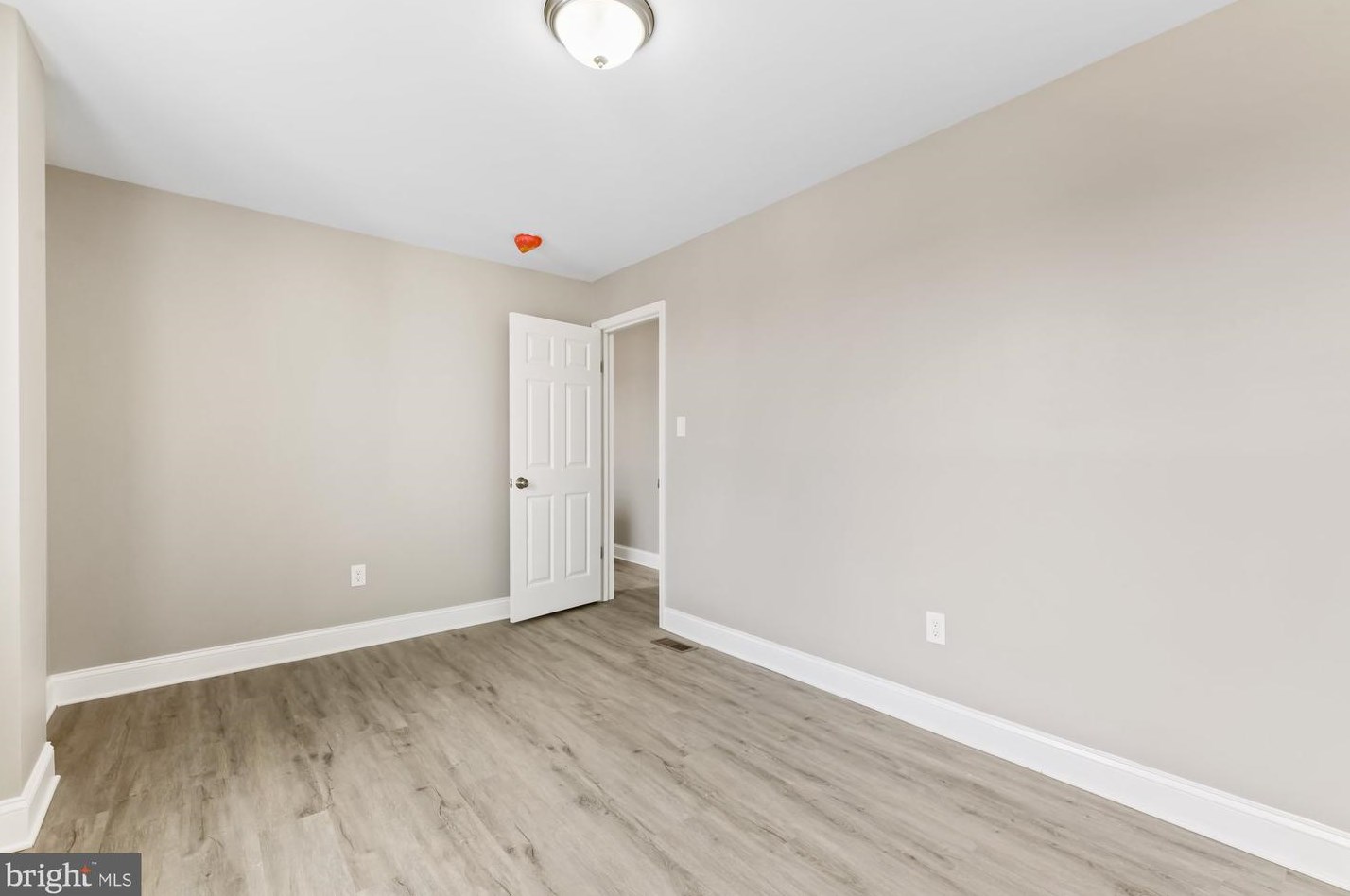 2508 Madison St, Baltimore MD  21205-1702 exterior