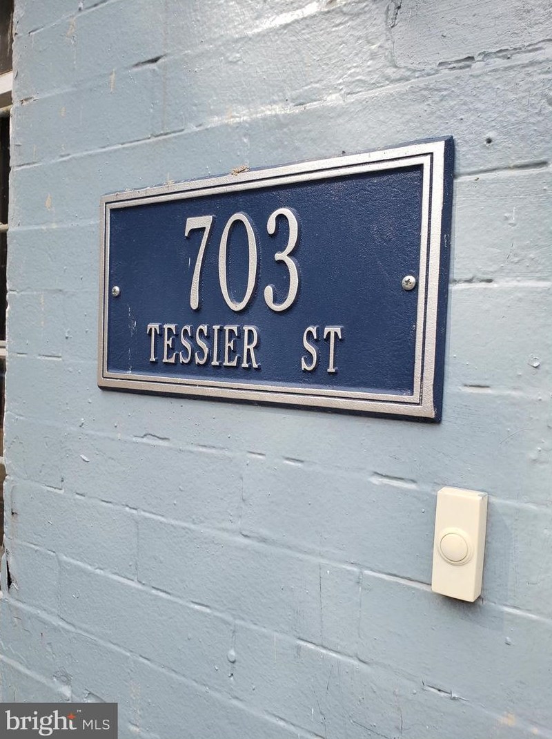 703 Tessier St, Baltimore, MD 21201-1925