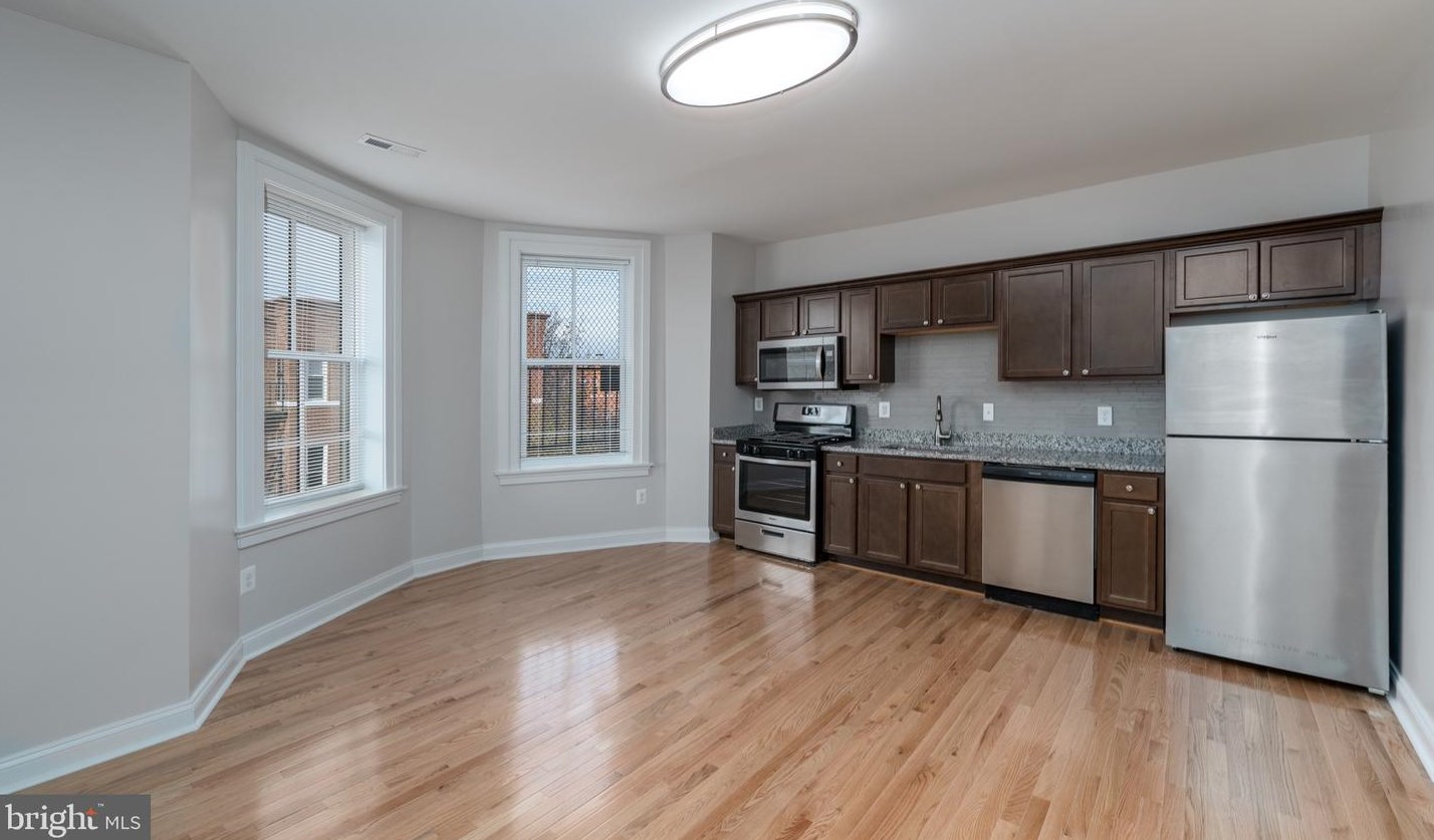 1734 Bolton St, Baltimore MD  21217-4329 exterior