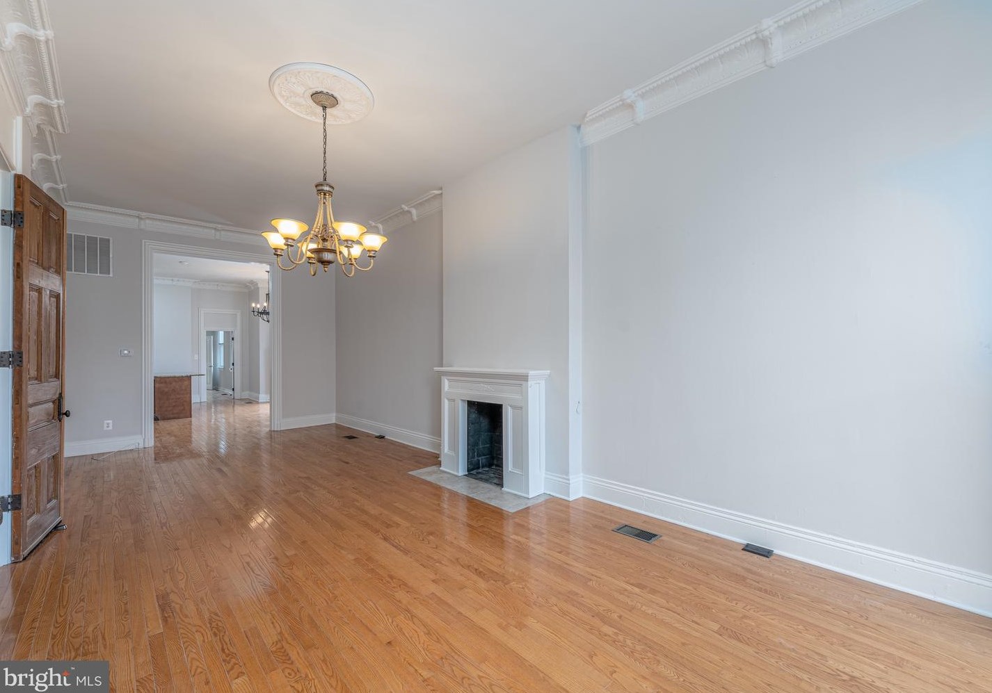 1734 Bolton St, Baltimore MD  21217-4329 exterior