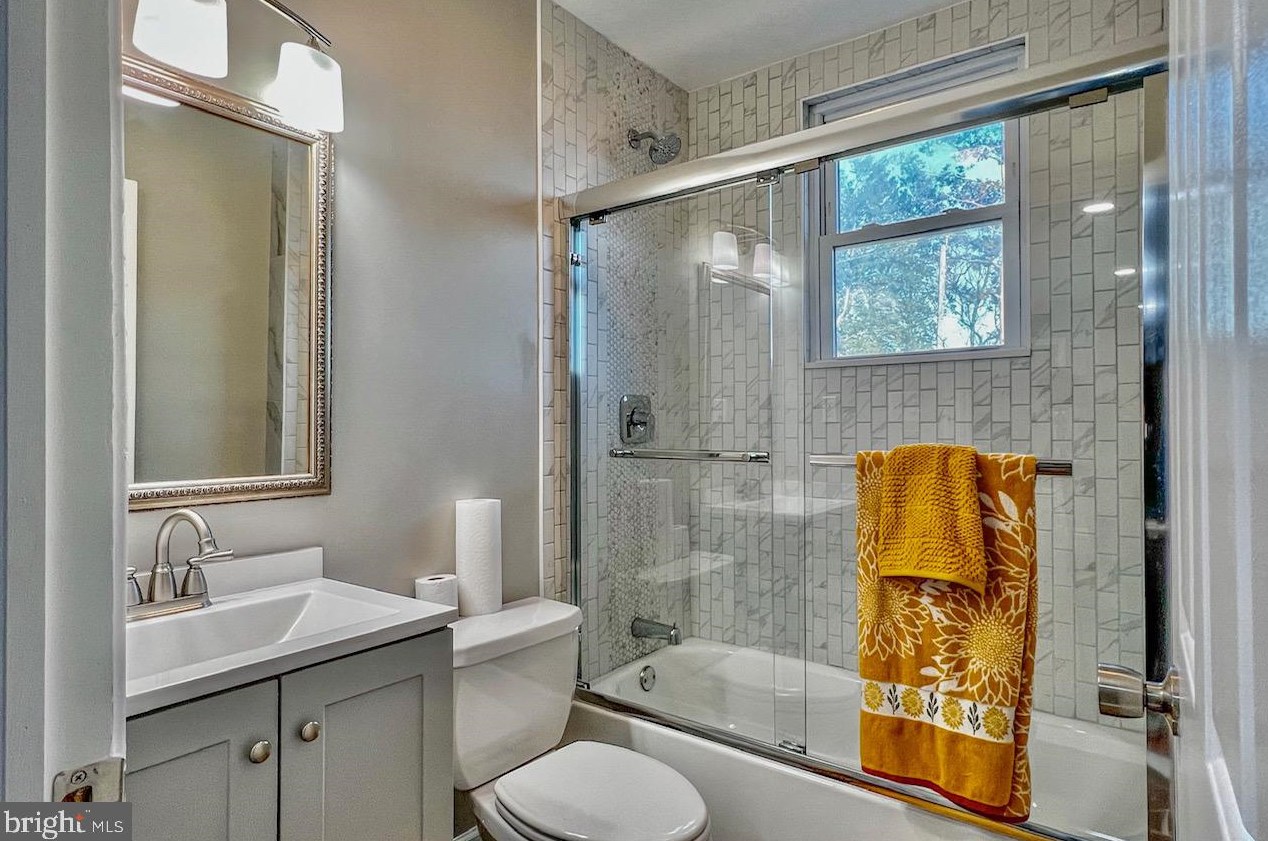 6513 Brook Ave, Baltimore MD  21206-1848 exterior