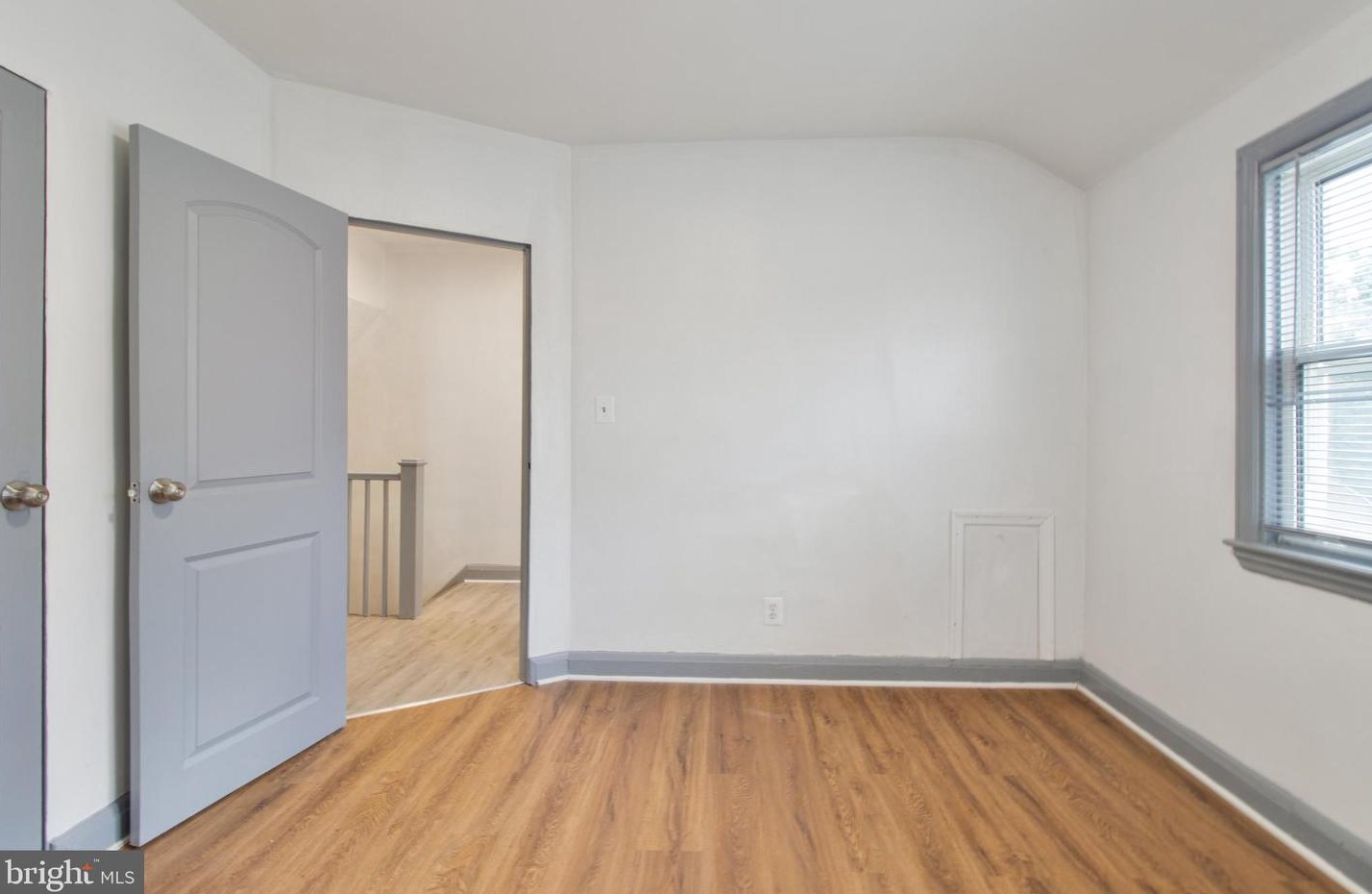 3904 Colchester Rd, Baltimore MD  21229-5010 exterior