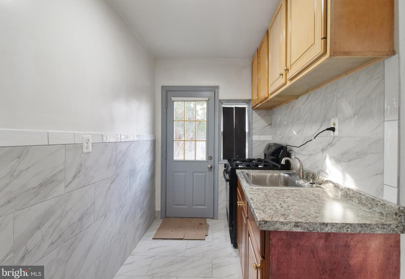 3904 Colchester Rd, Baltimore MD  21229-5010 exterior