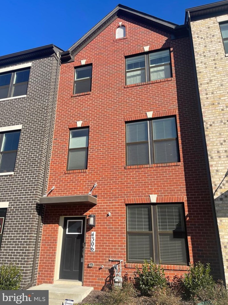 4306 La Plata Ave, Baltimore, MD 21211