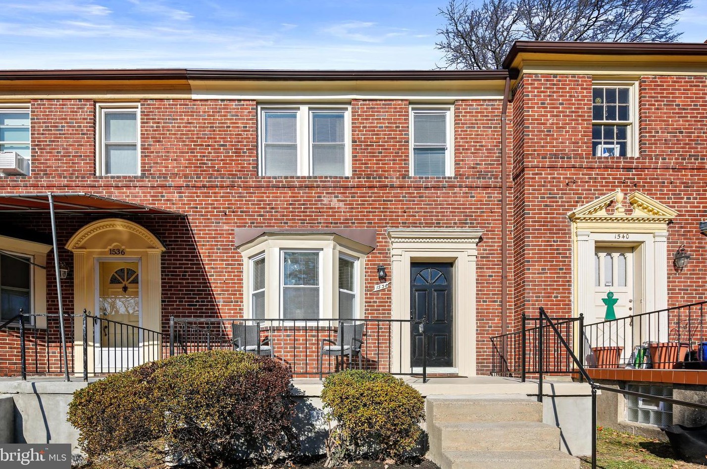 1538 Shadyside Rd, Baltimore, MD 21218-2234