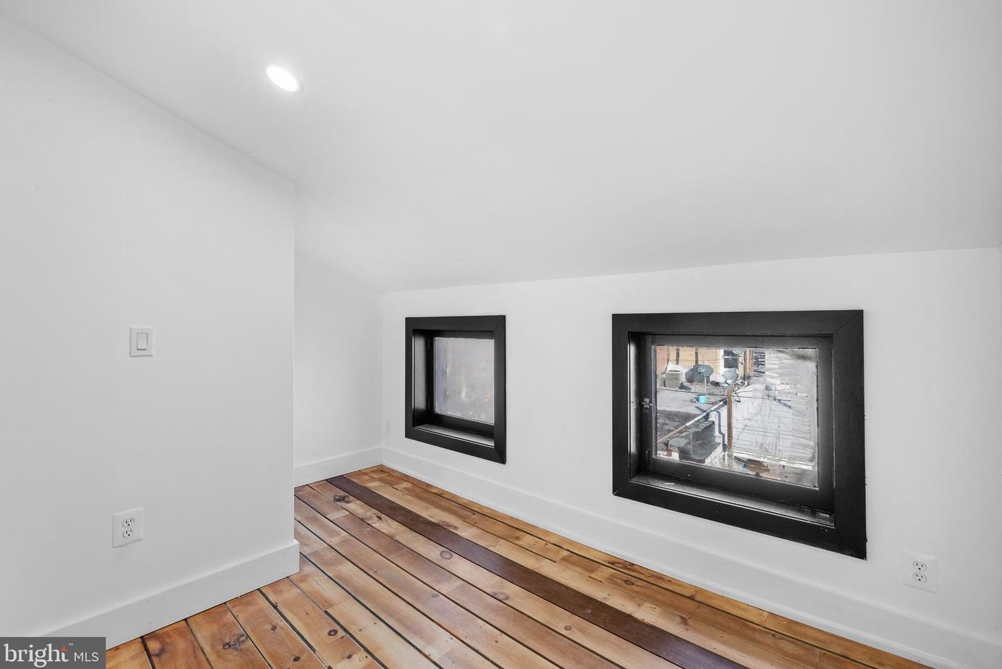 1020 Boyd St, Baltimore MD  21223-2563 exterior