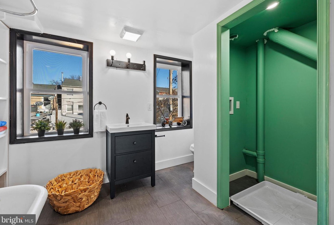 1020 Boyd St, Baltimore MD  21223-2563 exterior