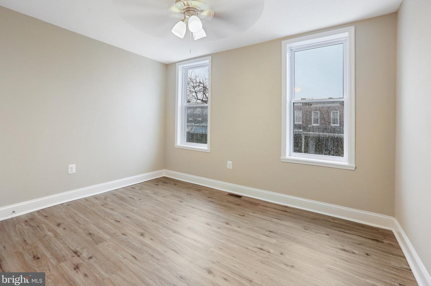 655 Bartlett Ave, Baltimore, MD 21218-5413