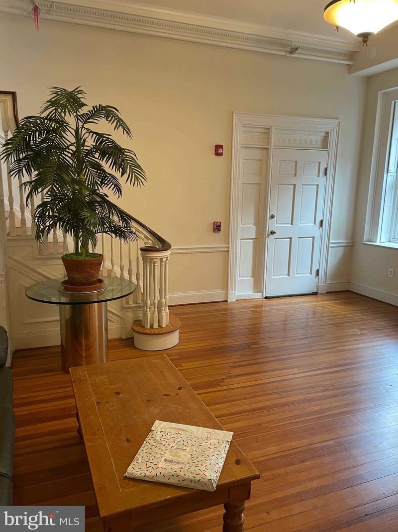 509 Cathedral St, Baltimore MD  21201-5017 exterior