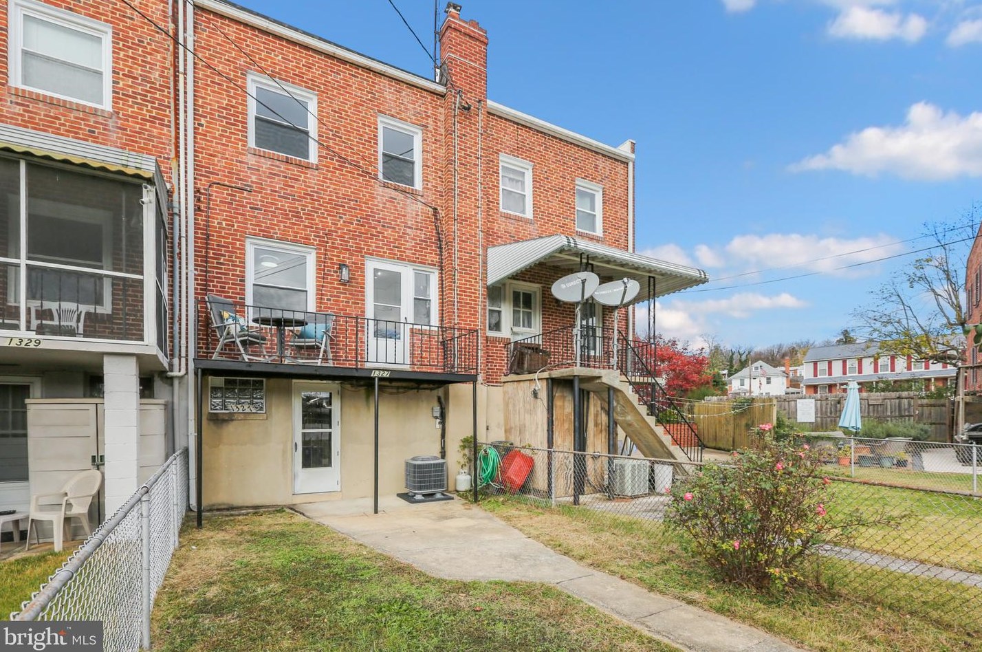 1327 Medfield Ave, Baltimore MD  21211-1526 exterior