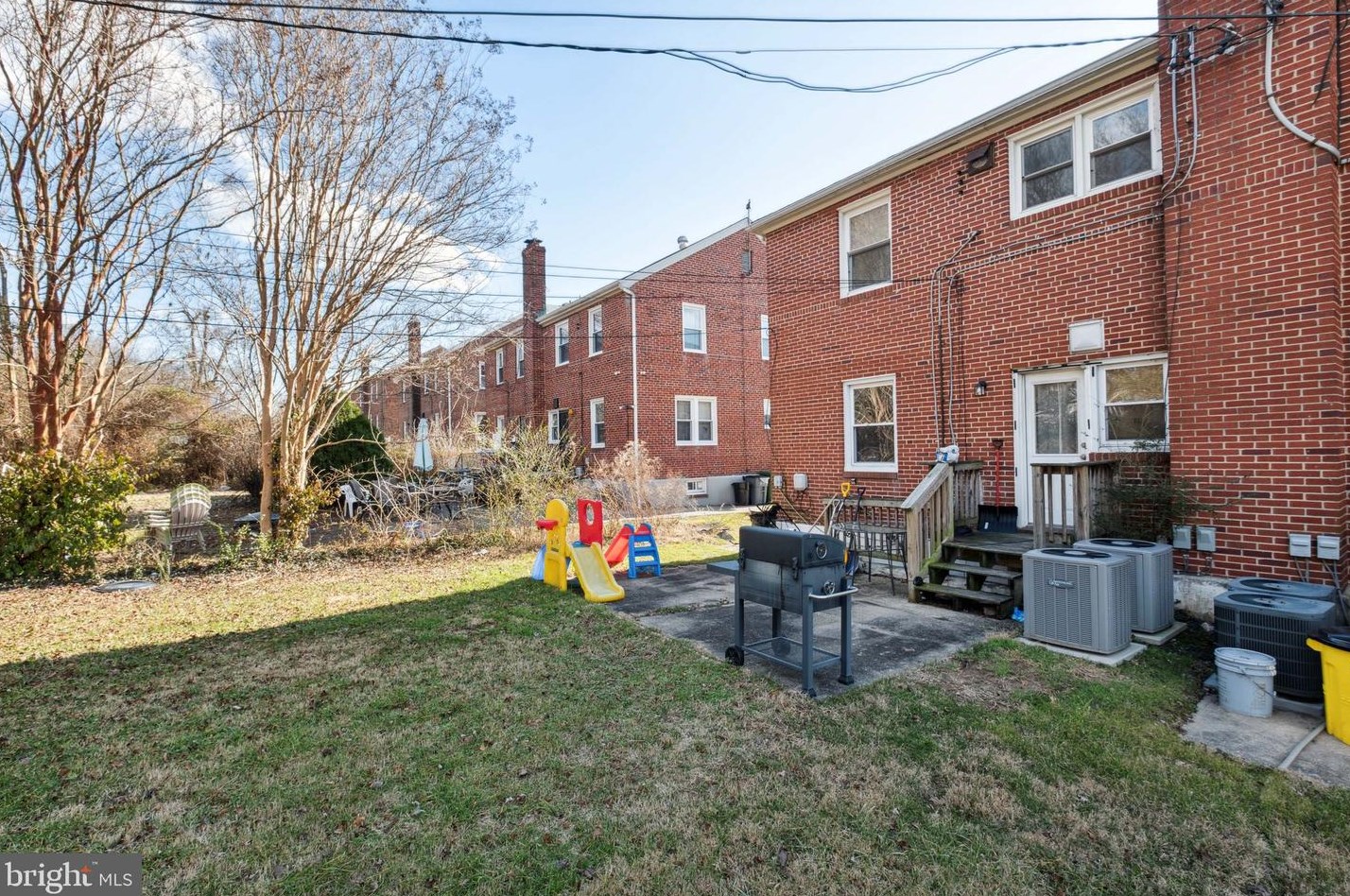 3106 Woodring Ave, Baltimore MD 21234-7916 exterior