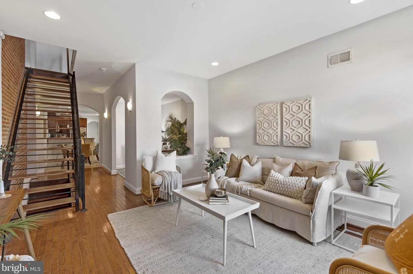 2229 Fayette St, Baltimore, MD 21223-1513