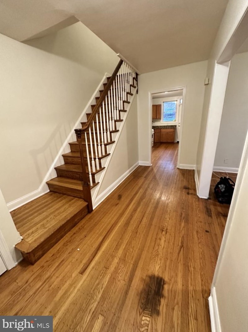 4348 Parkside Dr, Baltimore, MD 21206