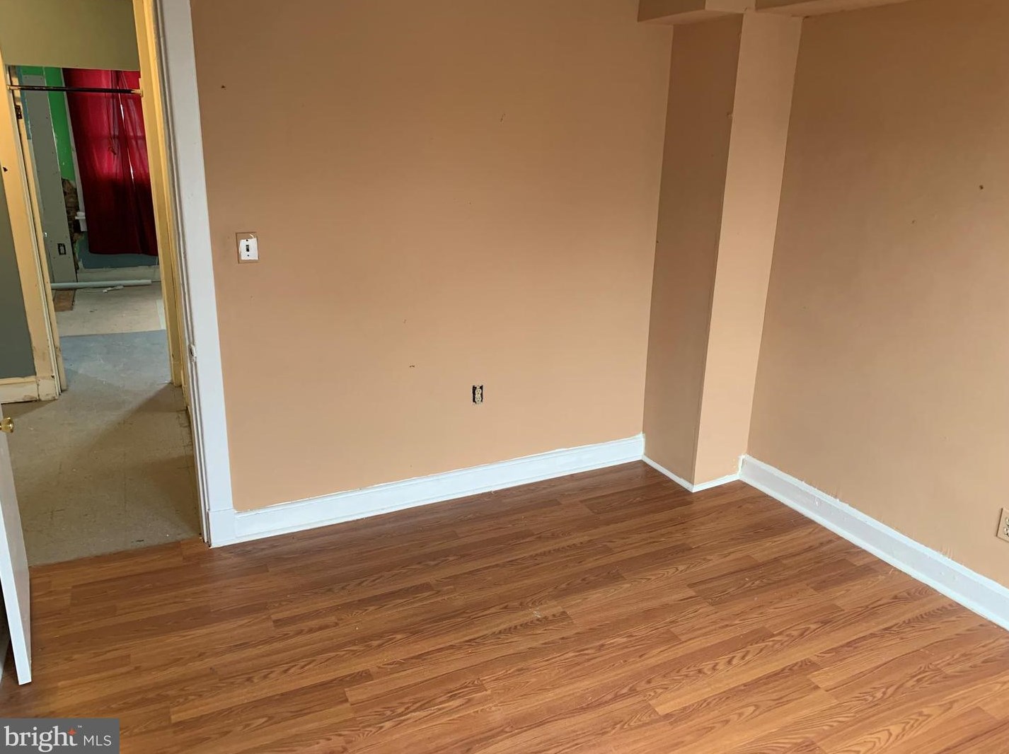 206 Hilton St, Baltimore MD  21229-3002 exterior