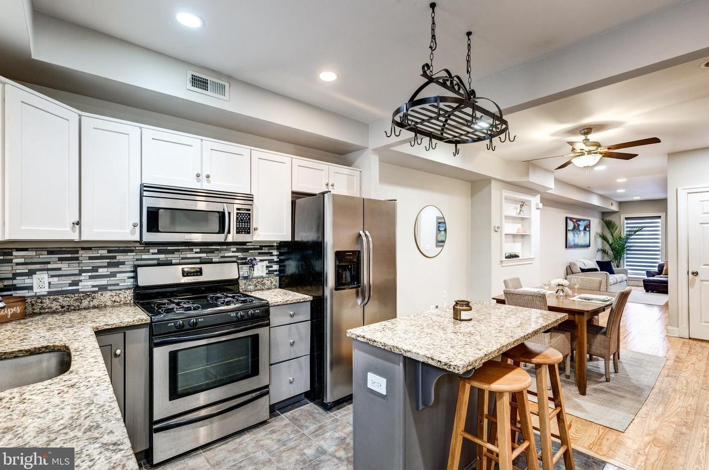 16 Glover St, Baltimore MD  21224-1139 exterior